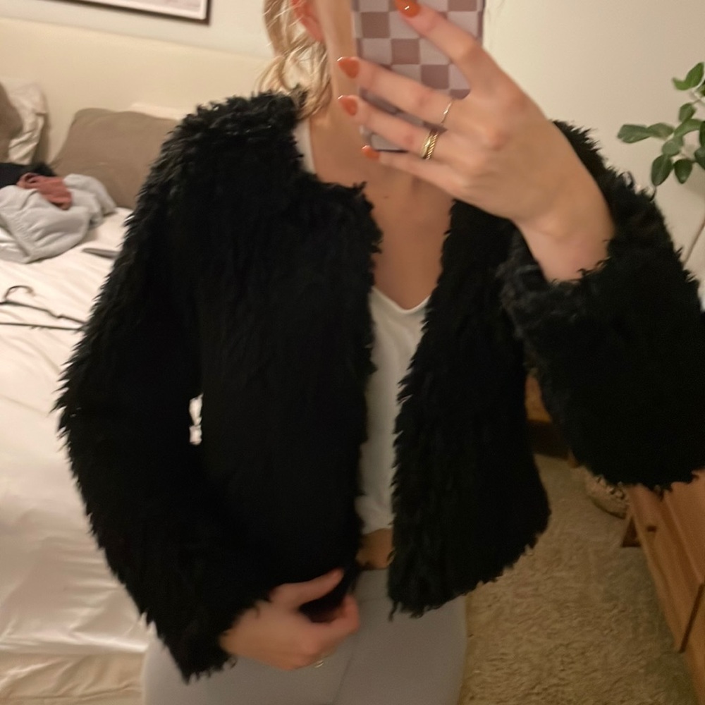 Cropped faux fur jacket